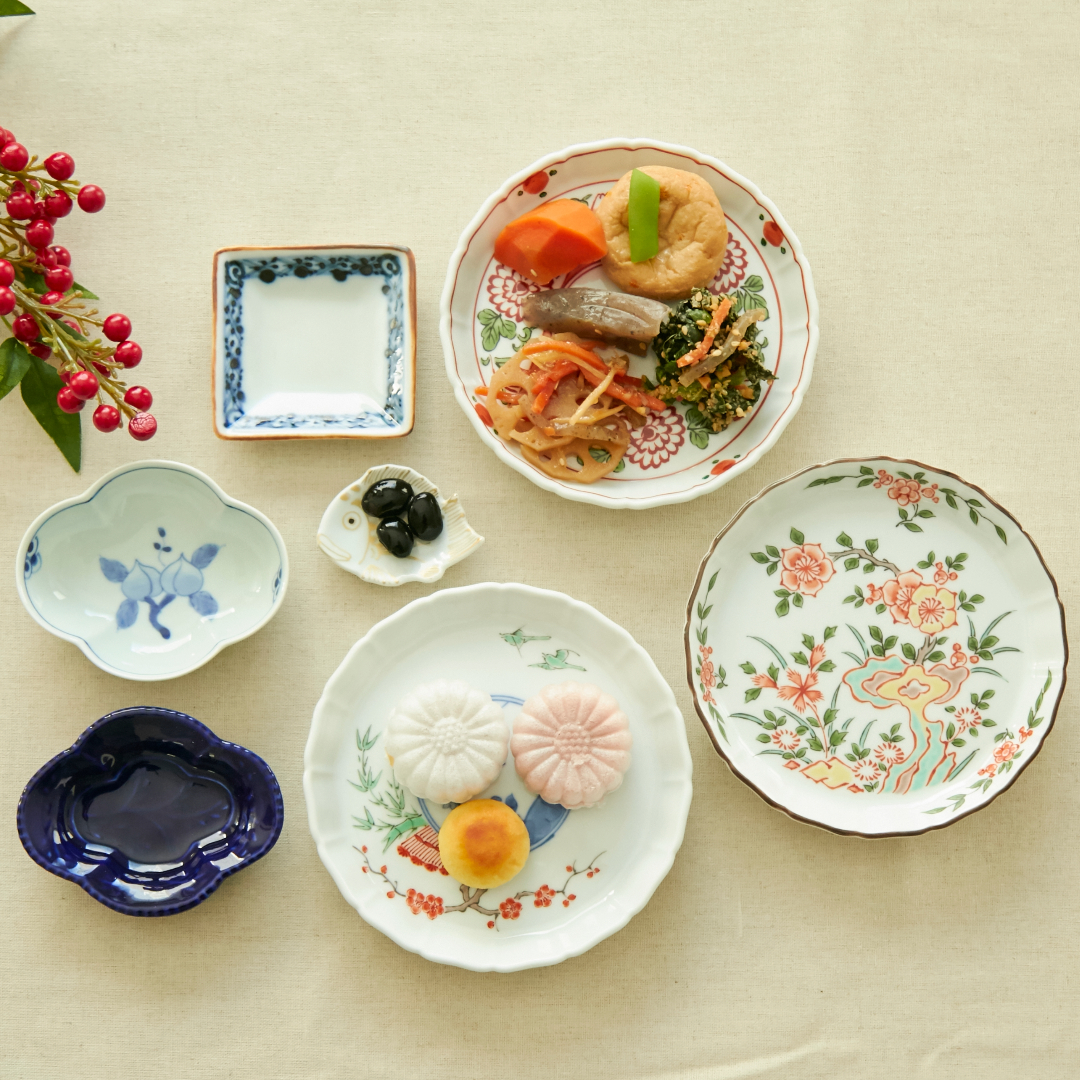 皓洋窯 木瓜小付 たこ唐草 -吉祥紋でハレの日にも使える、木瓜型の染付