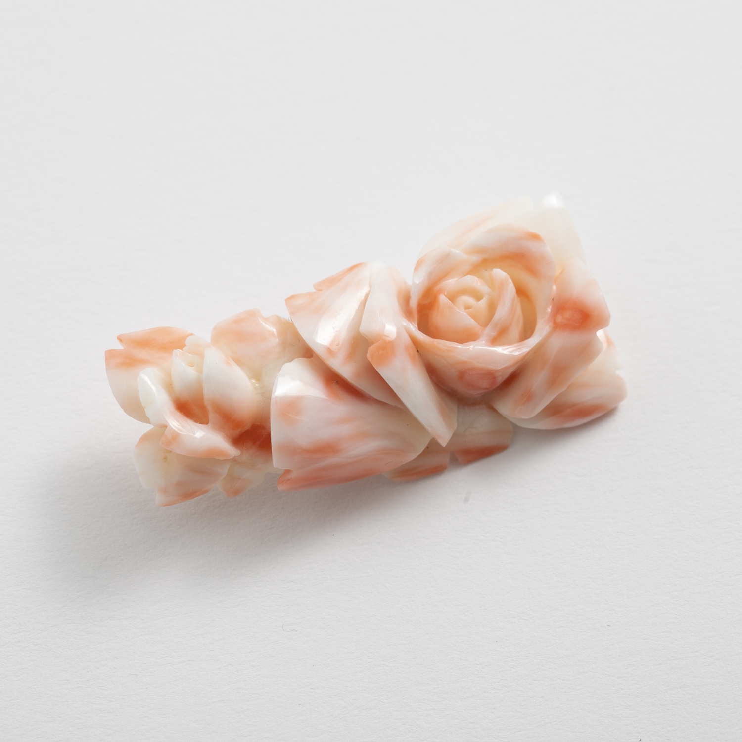 高知の珊瑚ブローチ小 薔薇M -【当店限定】すべて1点もの、高知から