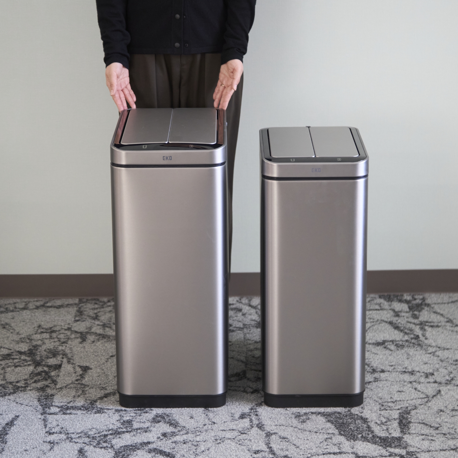 EKO/エックスウィング センサービン 30L -自動開閉するから、両手が