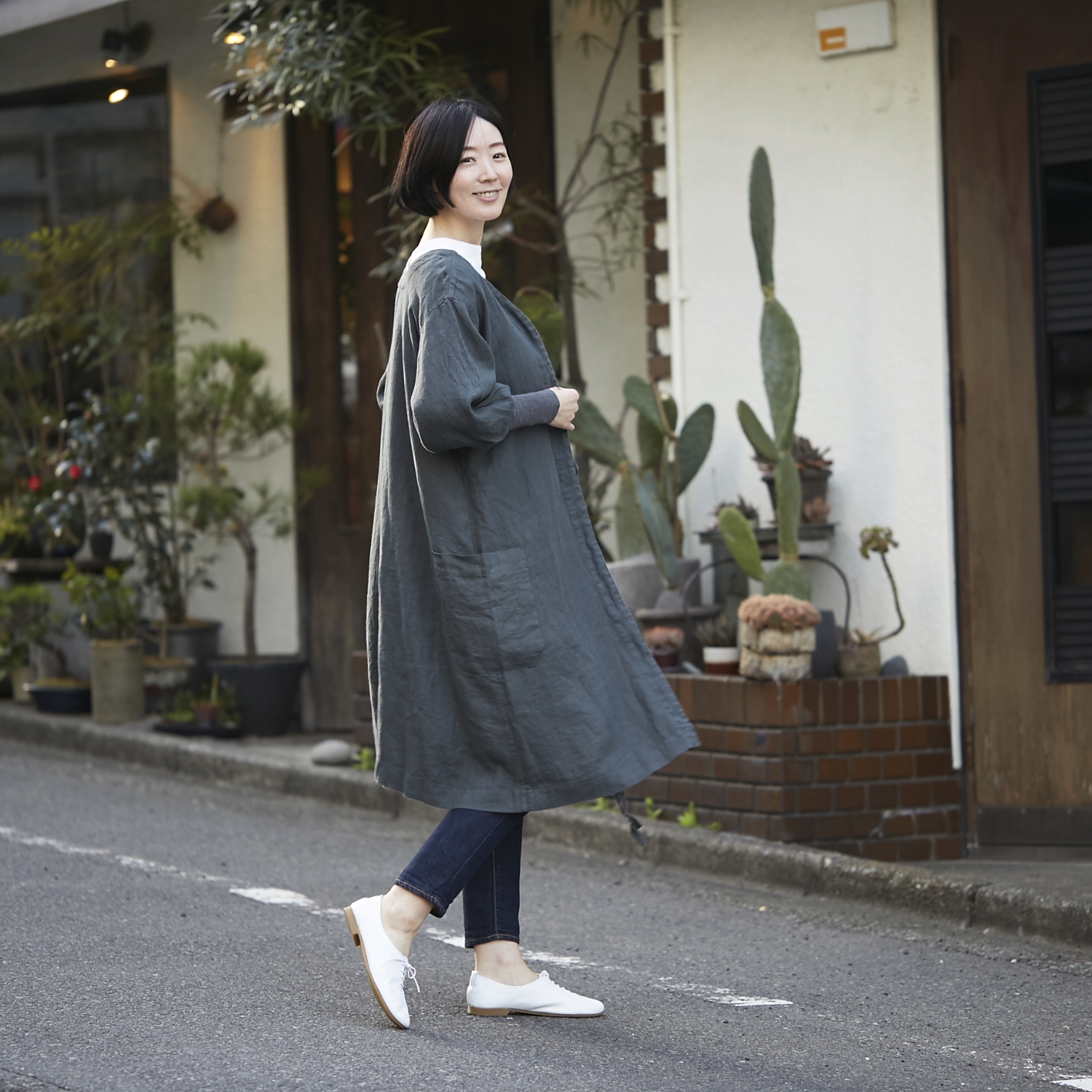 kapoc/割烹着 2nd -リネンの柔らかさを2WAYで楽しめる、年中快適な割烹