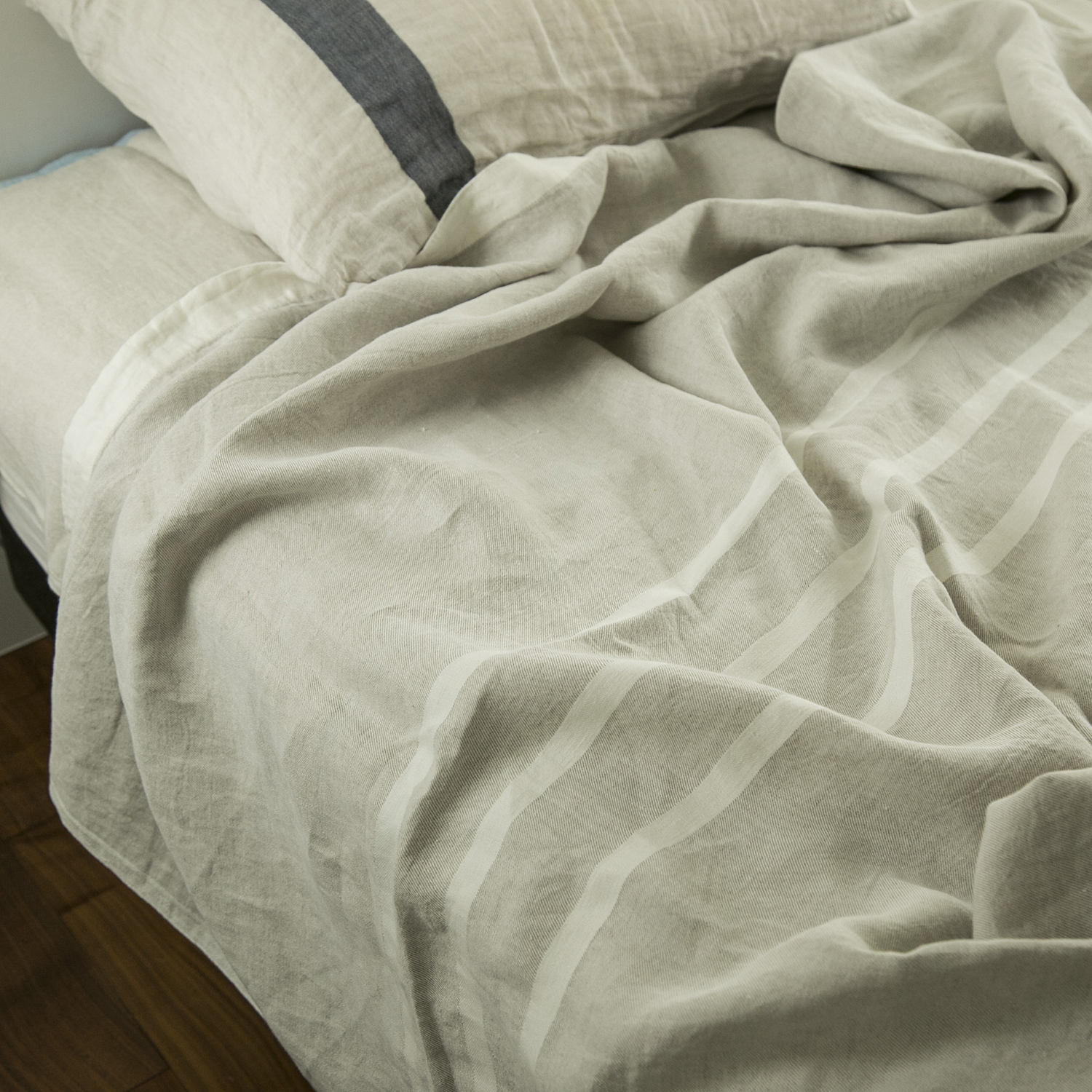 LAPUAN KANKURIT/USVA リネンブランケット 150x260cm -暑い時期