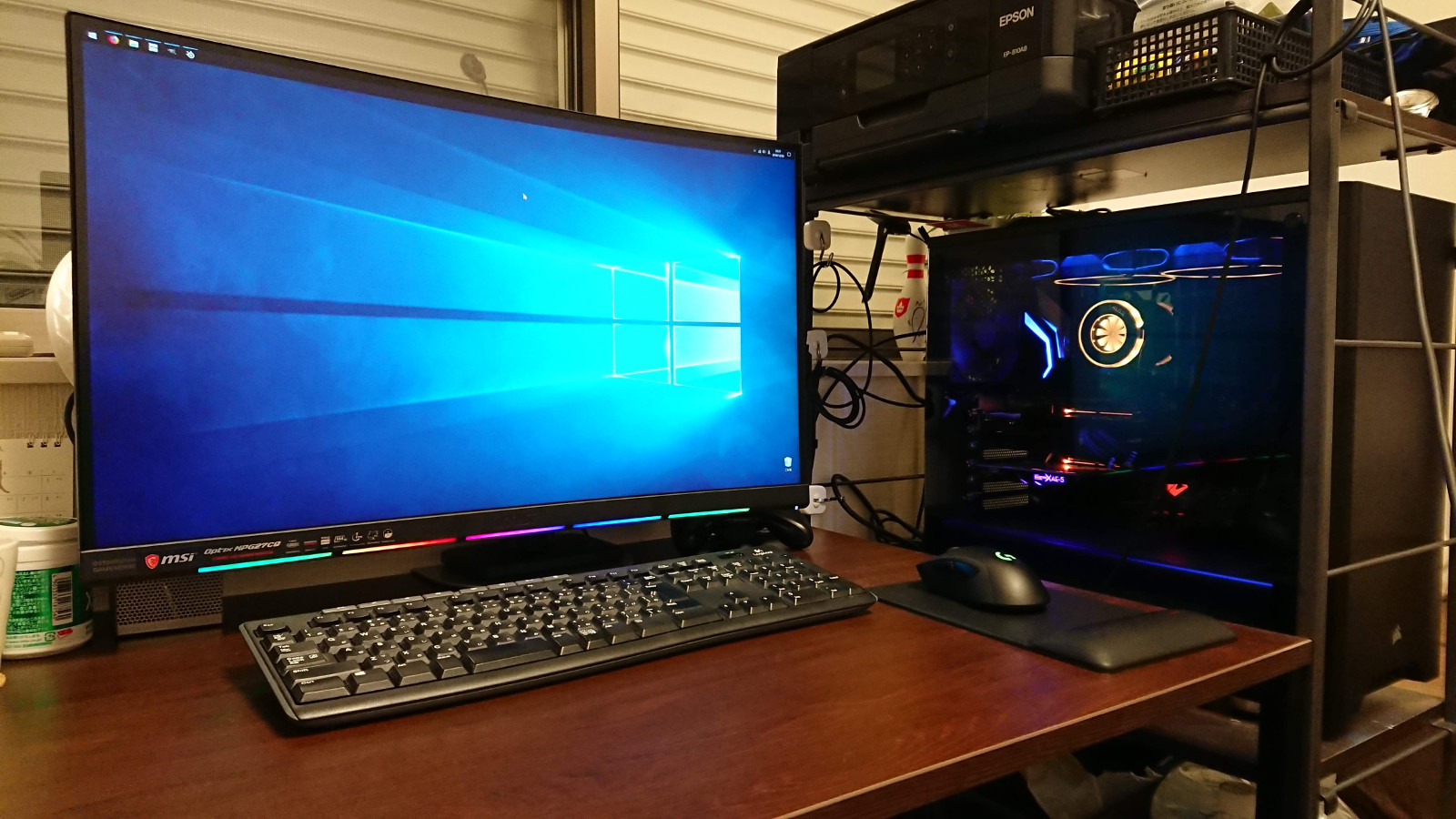 湾曲モニターでゲームも仕事も快適に！MSI Optix MPG27CQとモニター