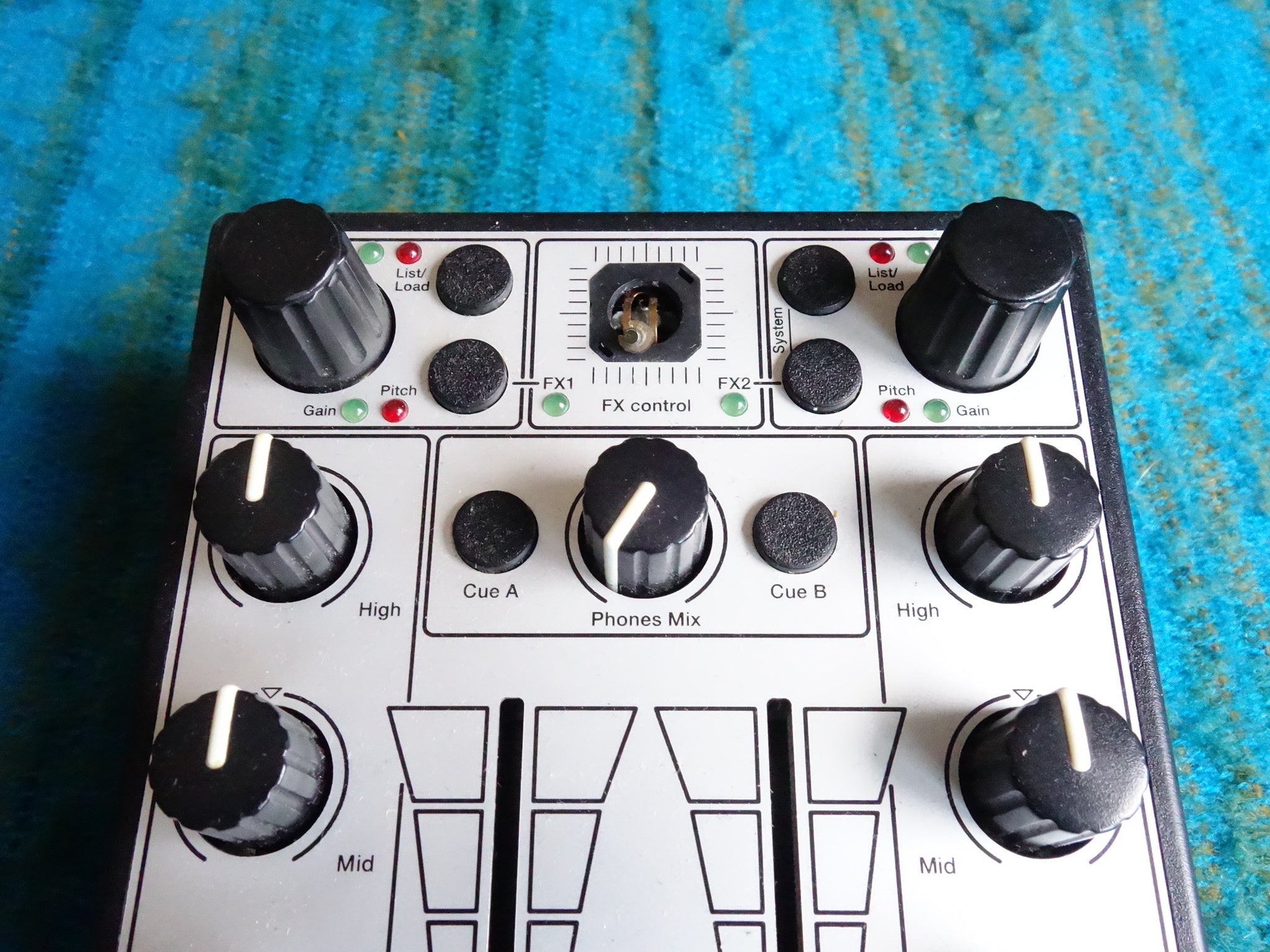 Faderfox Micromodul DJ2 Midi Controller w/ Original CD Driver