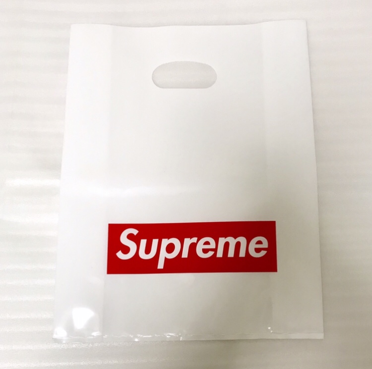 Supmani | ☆Supreme アイテム購入時のノベルティー（おまけ）【2021年