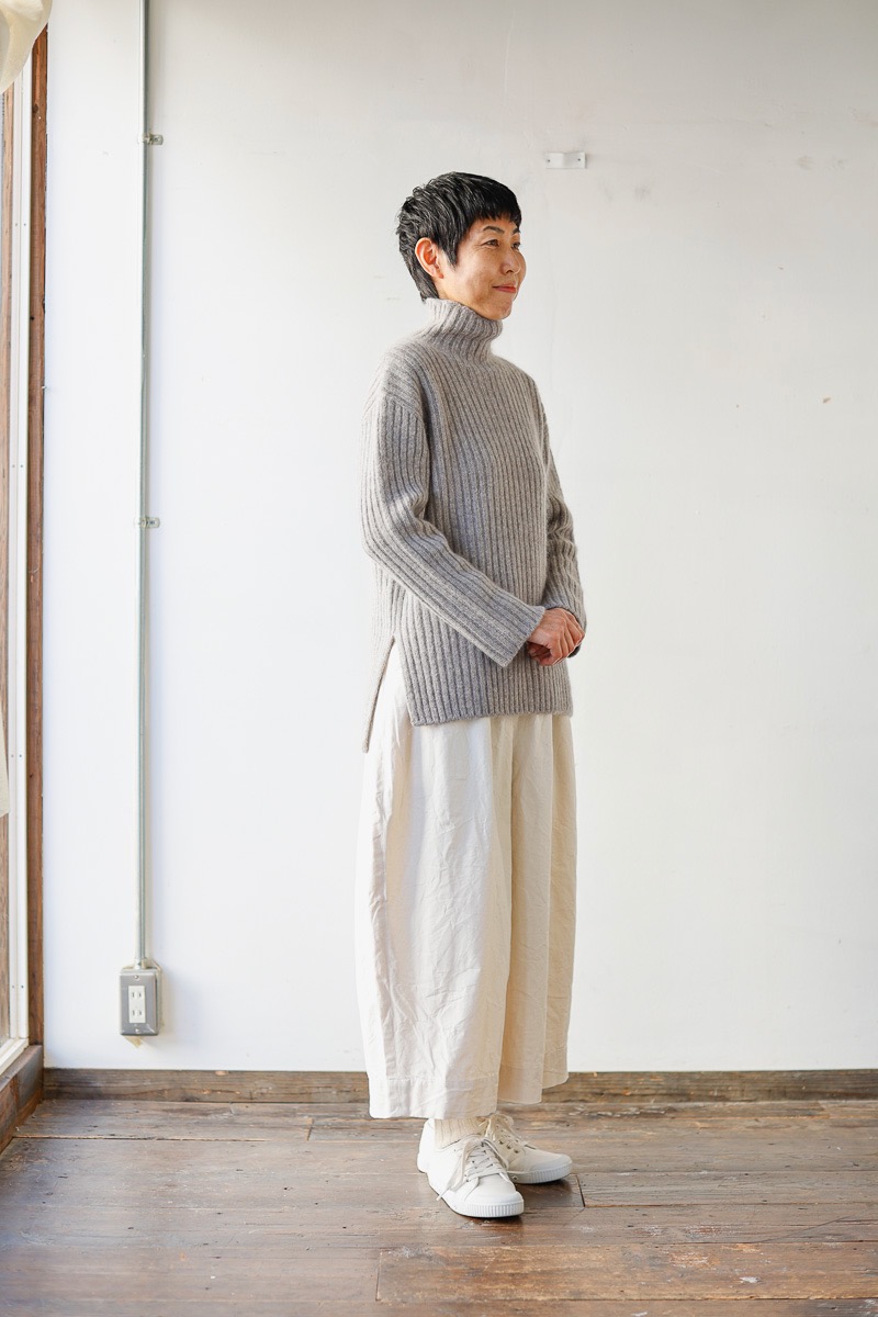 ゴーシュ コットンオックス ワイドキュロットパンツ – SUSCON