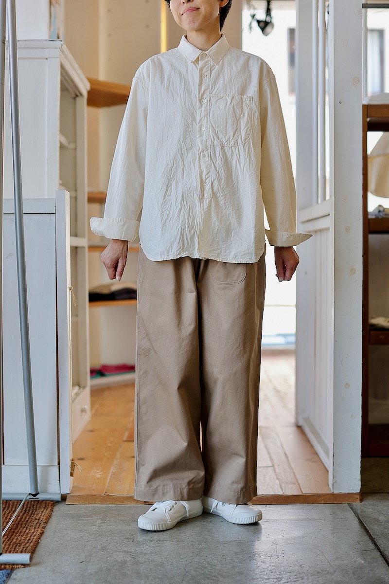 ベージュとミディアムグレー再入荷）ゴーシュのカツラギワイドパンツ