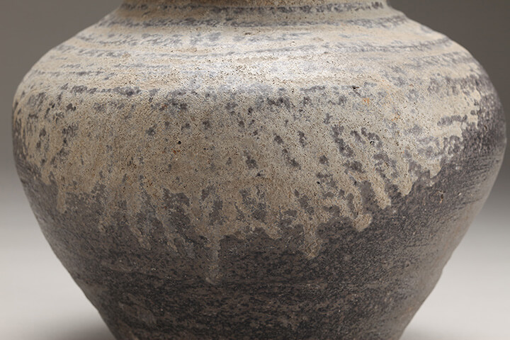 広口小壺 ｜ 珠洲焼