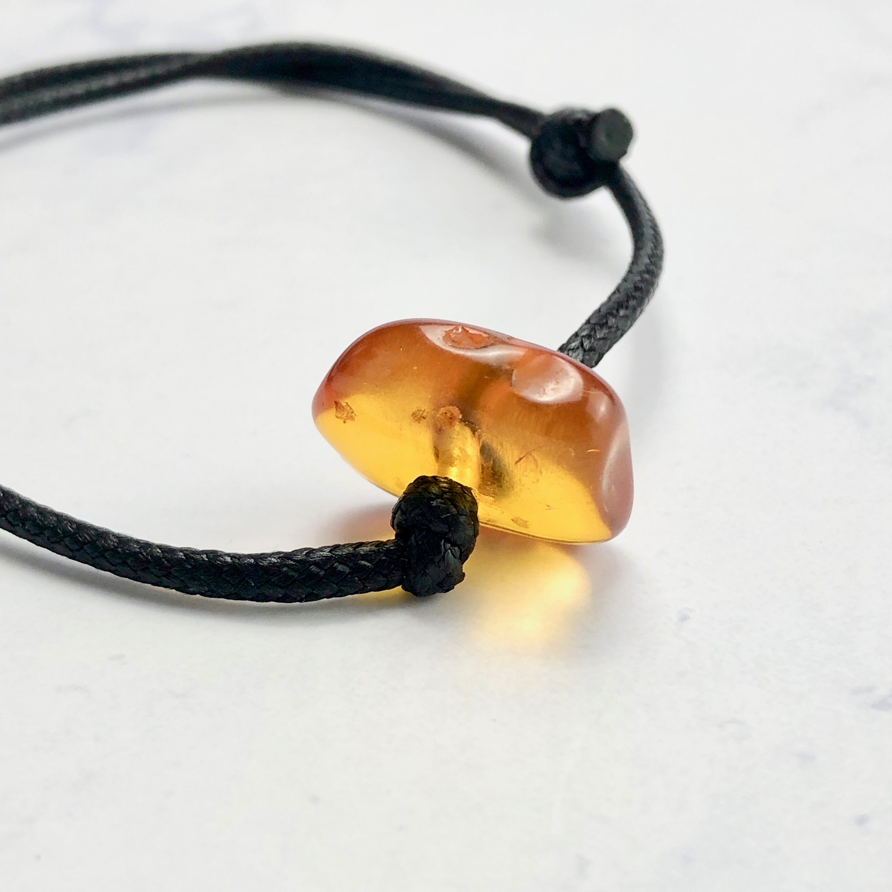 くんく】天然琥珀バルティックアンバーのゴムブレスレット くんく